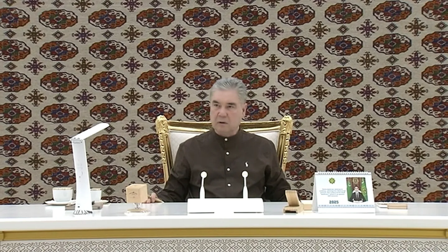 Türkmen halkynyň Milli Lideri Gurbanguly Berdimuhamedow Arkadag şäherine iş saparyny gurady